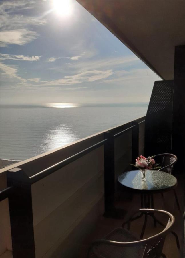 Elegance Sea View Aparthotel In Orbi City Батуми Экстерьер фото