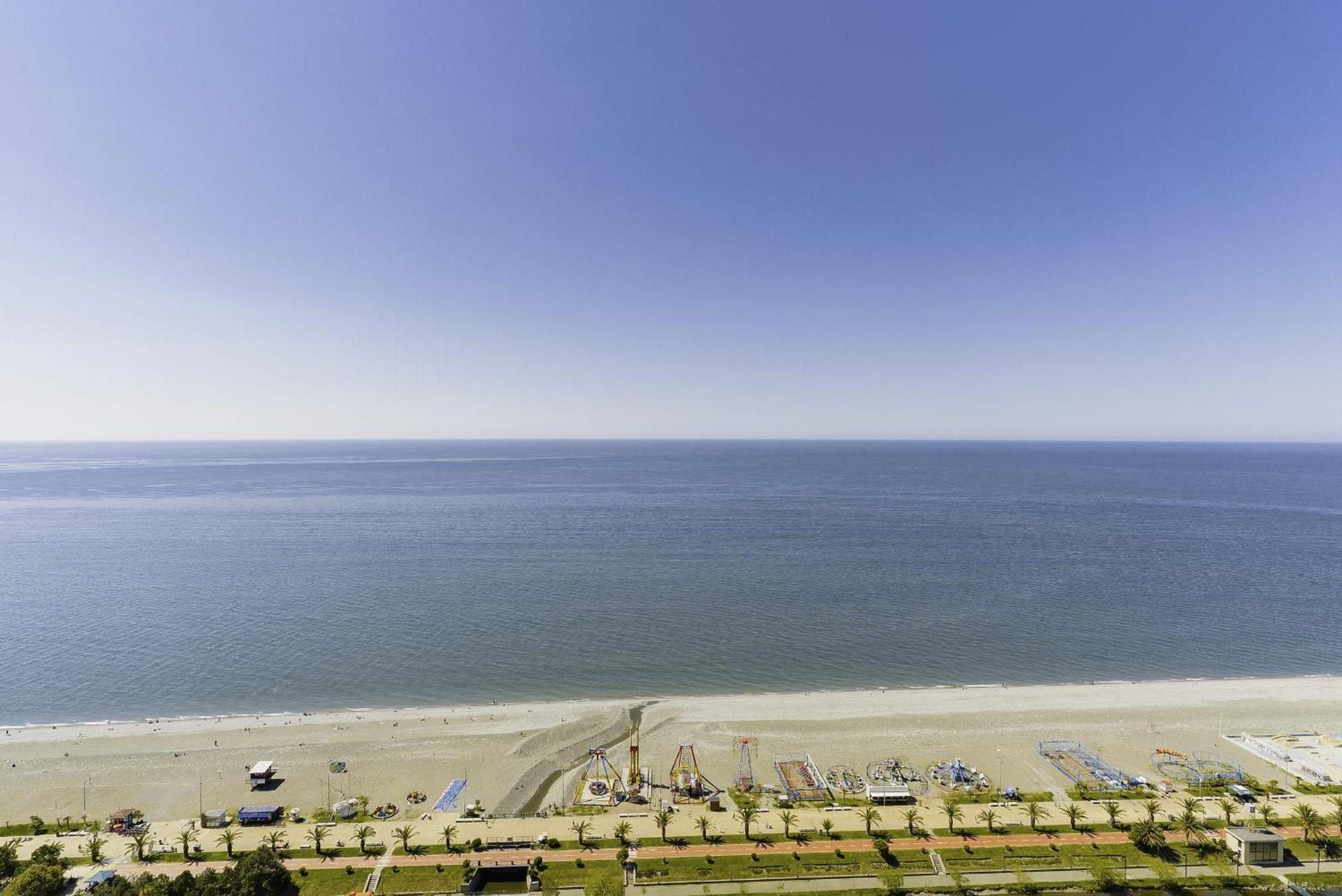Elegance Sea View Aparthotel In Orbi City Батуми Экстерьер фото