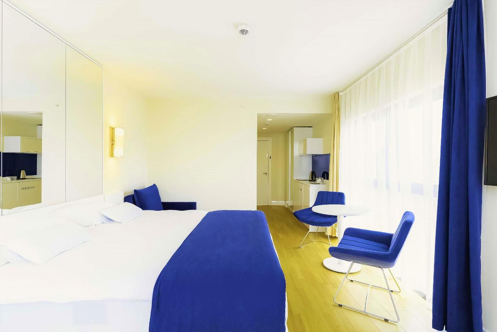 Elegance Sea View Aparthotel In Orbi City Батуми Экстерьер фото